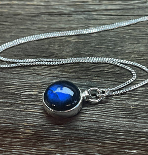 Labradorite Pendant Sterling Silver, Round Labradorite Necklace, Layering Necklace, Blue Gemstone, Handmade Necklace