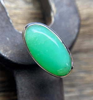 Australian Chrysoprase Ring in Sterling Silver, Natural Chrysoprase Statement Ring, East West Oval Chrysoprase Ring, Handmade Gift for Her
