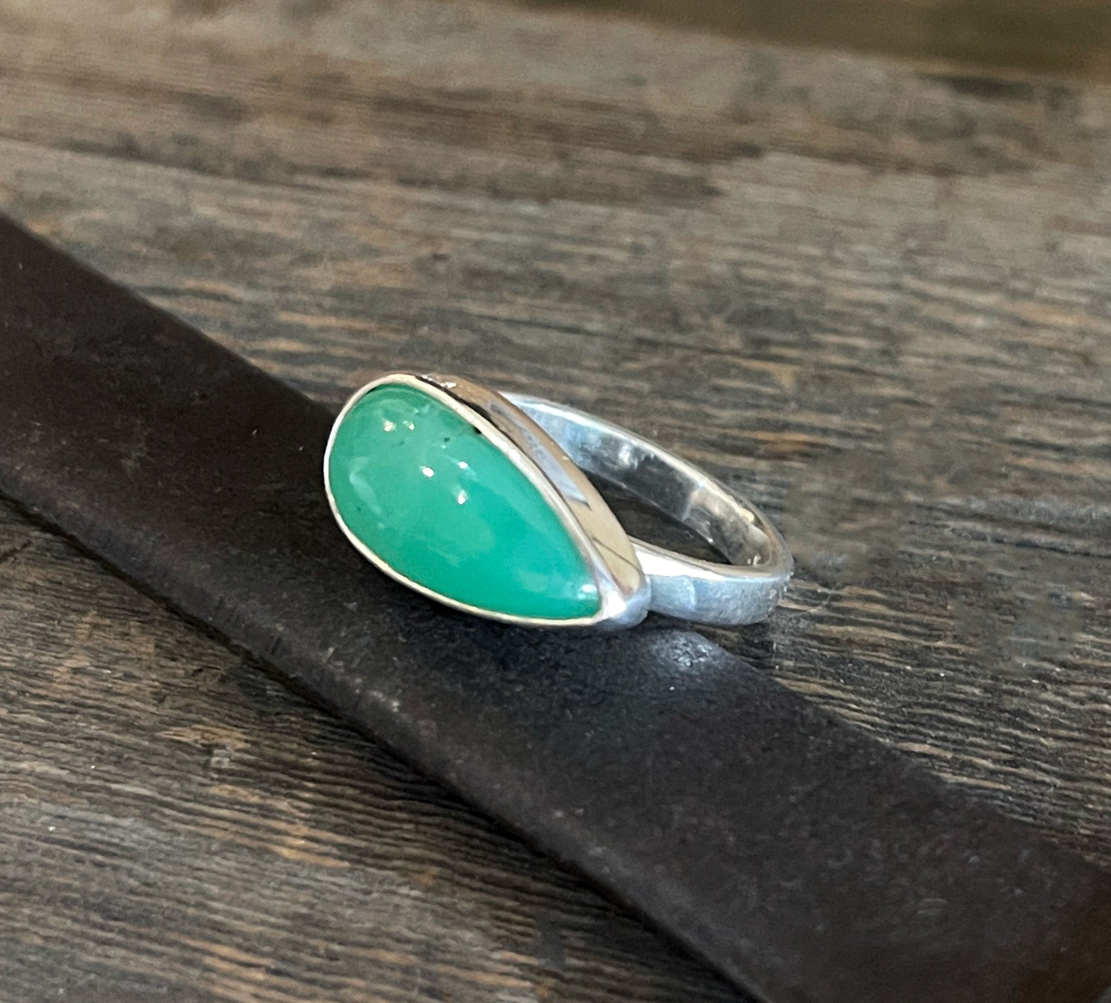 Green Chrysoprase Ring in Sterling Silver, Natural Chrysoprase Statement Ring, East West Pear Chrysoprase Ring, Handmade Mother's Day Gifts