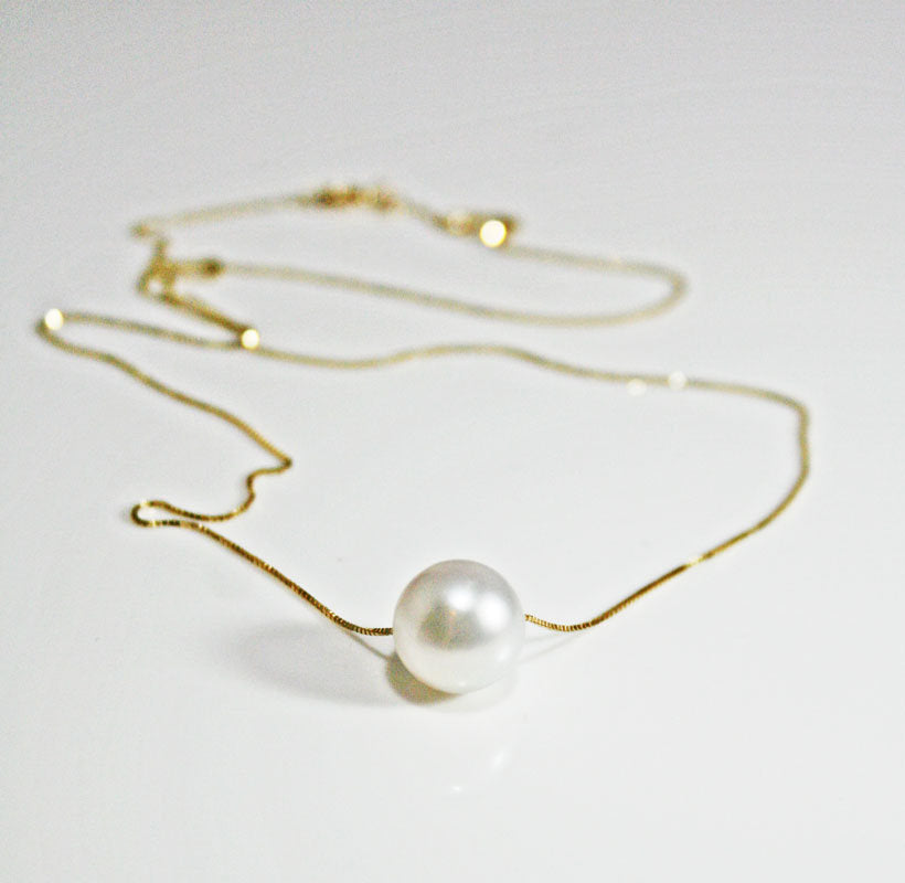 Pearl Necklace, Pearl Floating on a Delicate 14k Gold Necklace, Solid Gold Necklace