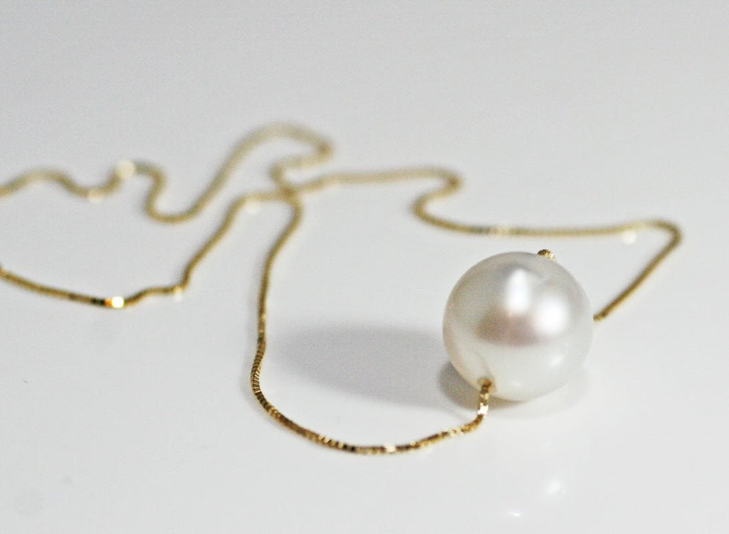 Pearl Necklace, Pearl Floating on a Delicate 14k Gold Necklace, Solid Gold Necklace